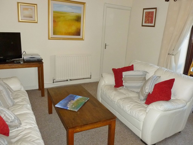 Holiday Apartment Rentals 2 Bedroom Apartment, Dublin 4 Strand Road